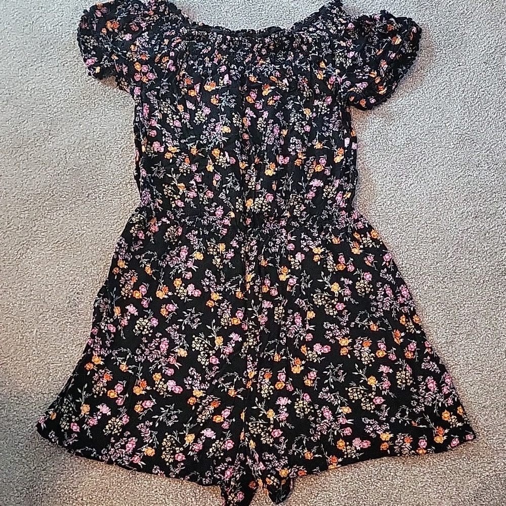 Romper - Picture 3 of 5